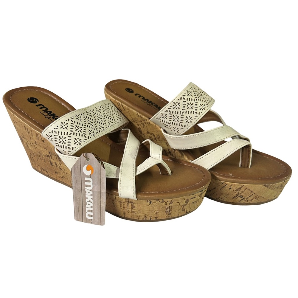NWT Makalu White/Tan Sandals